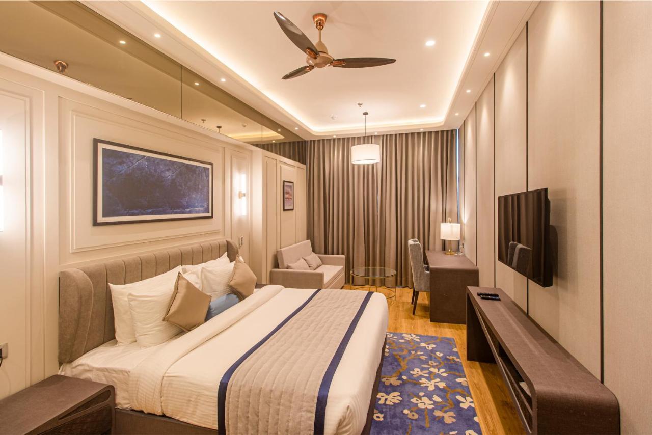 Hôtel The Cove Wing à Panchkula Extérieur photo
